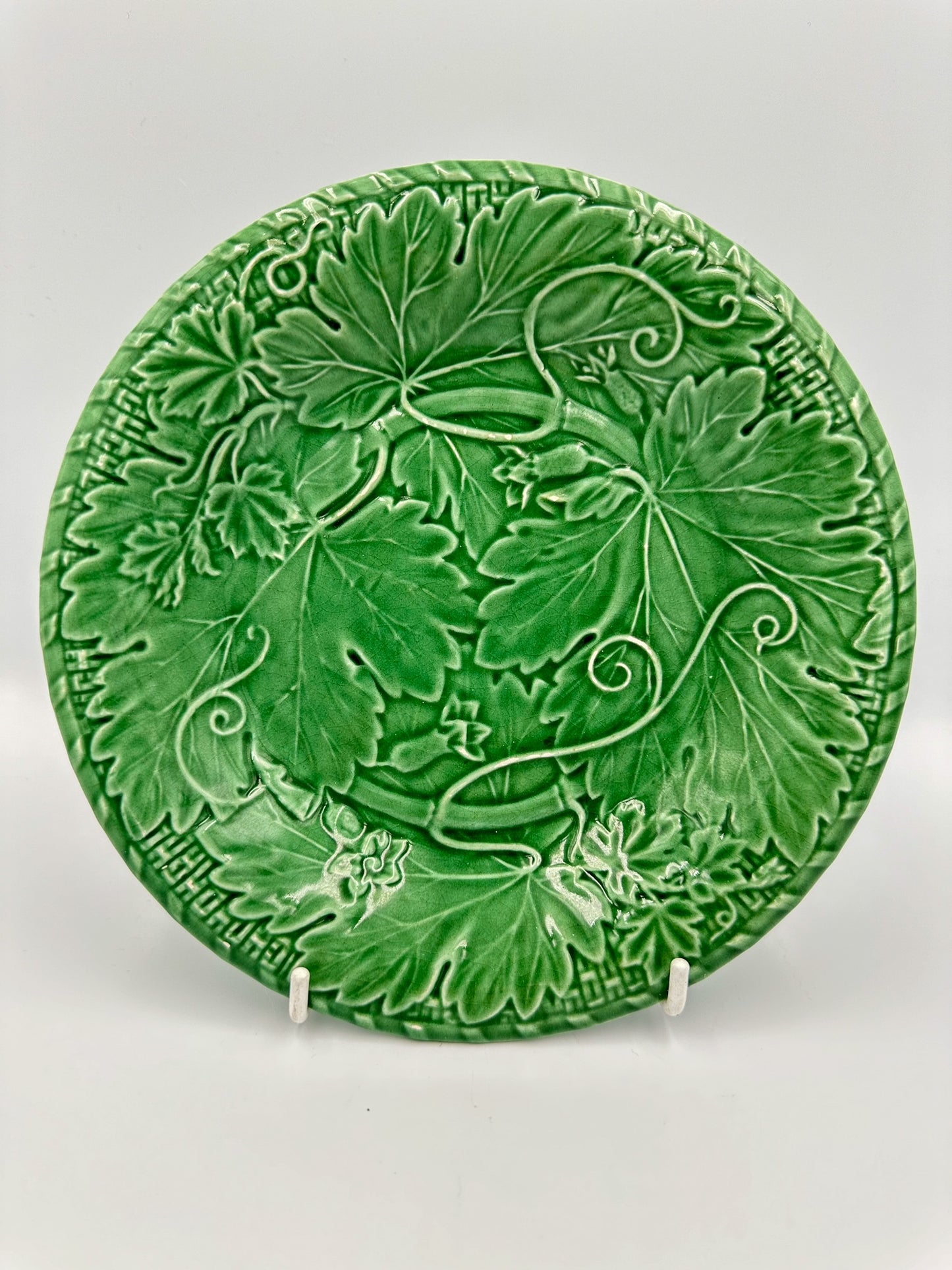 Set of Two Bordhalo Pinheiro Majolicaware Green Plates