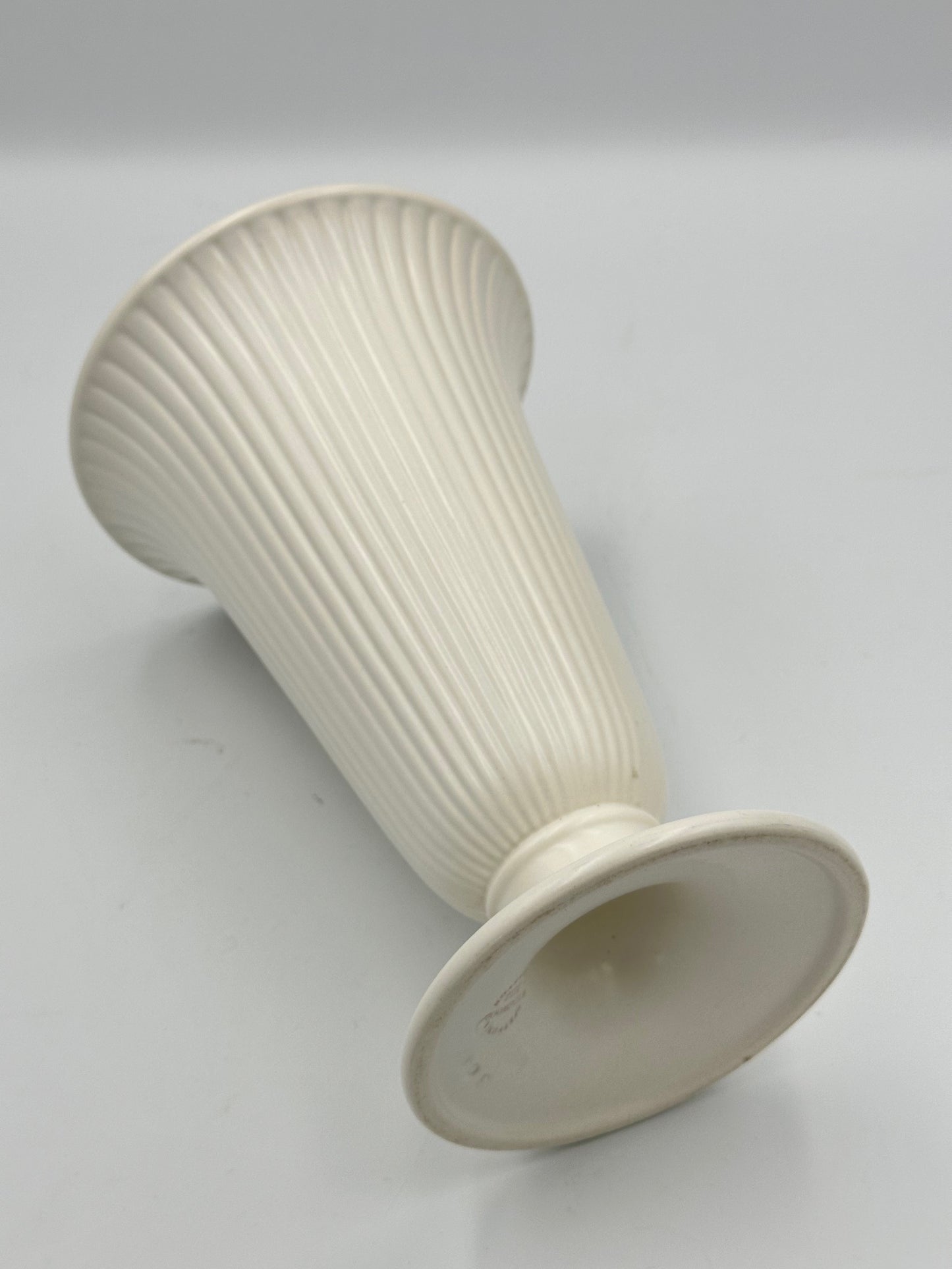 Wedgwood Etruria & Barlaston Moonstone Trumpet Vase (Medium)