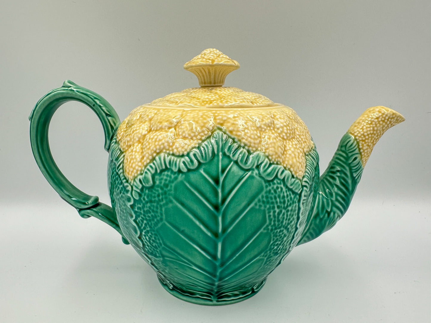 A mid-20th century wedgwood cauliflower teapot