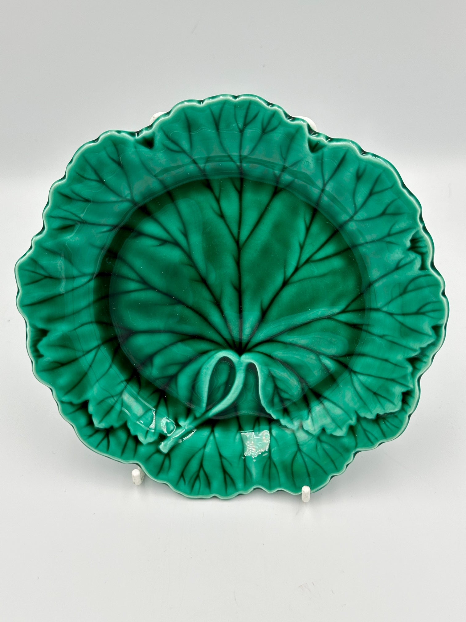 Wedgwood Small Majolicaware Leaf  Dessert Plate